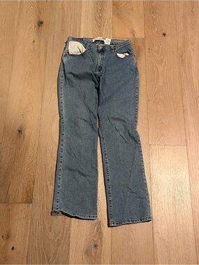 Vintage 2000s Levi’s Jeans Blue Bootcut Relaxed Fit Classic Denim